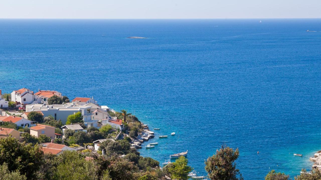 Apartments Bose Kanica On The Sea Севид Екстериор снимка