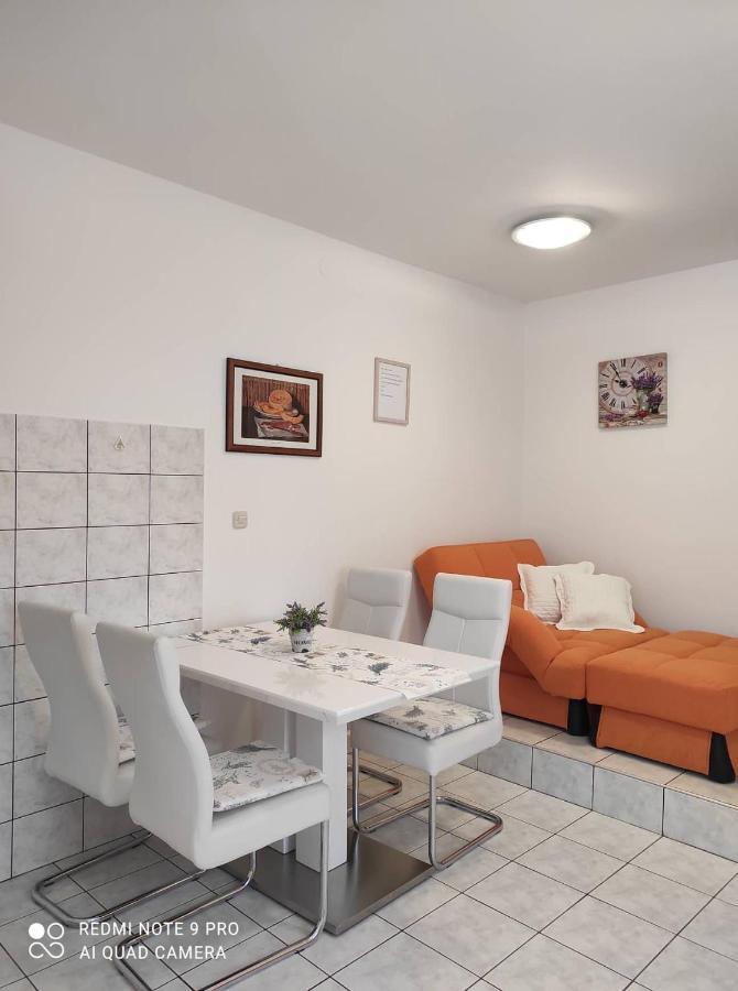 Apartments Bose Kanica On The Sea Севид Екстериор снимка